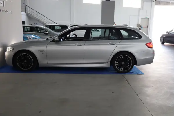 BMW 520 d Pack M Auto 31