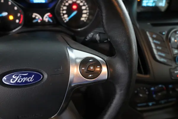 Ford Focus 1.0 EcoBoost S&S COOL&CONNECT 10
