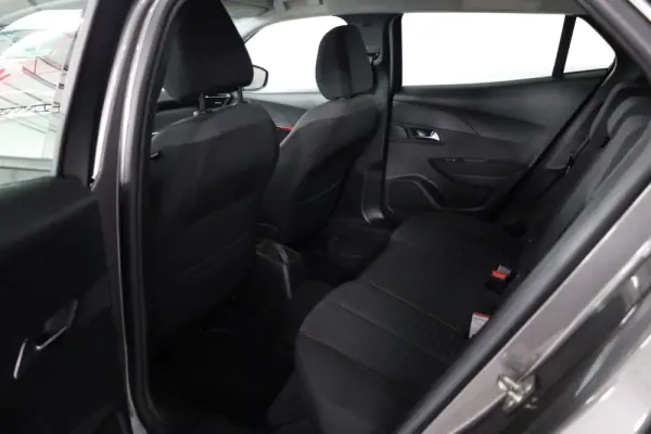 Peugeot 2008 Active Pack EAT8 19