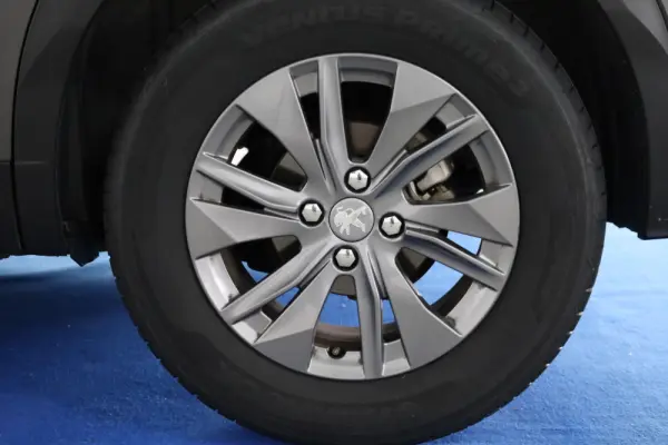 Peugeot 2008 Active Pack EAT8 25
