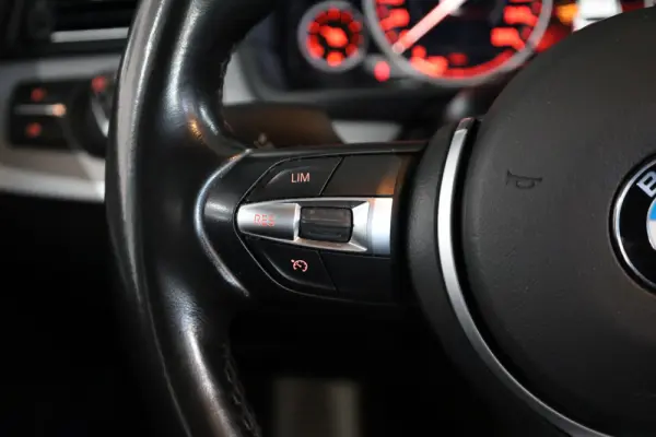 BMW 520 d Pack M Auto 24