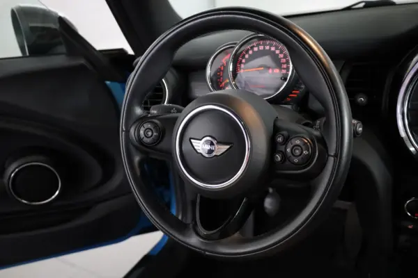 MINI 3 Portas Cooper D 14