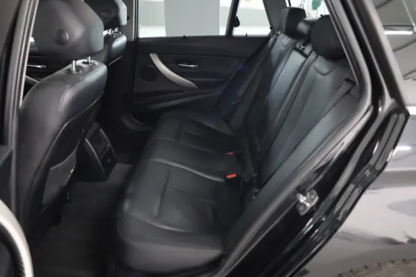 BMW 320 d Aut. Luxury Line 18