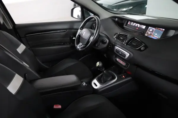 Renault Grand Scénic ENERGY dCi 110 LIMITED 19
