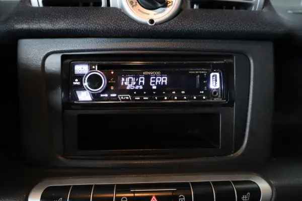 Smart ForTwo Coupé 1.0 mhd Pure 71 Softouch 10