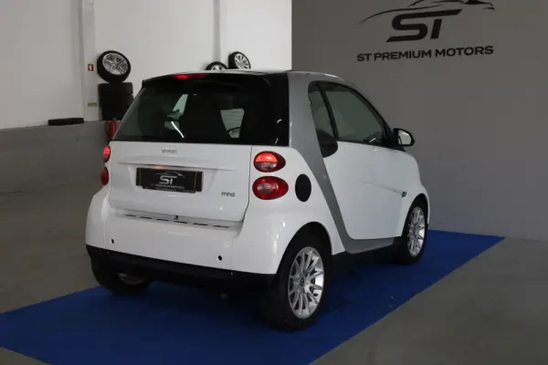 Smart ForTwo Coupé 1.0 mhd Passion 71 16