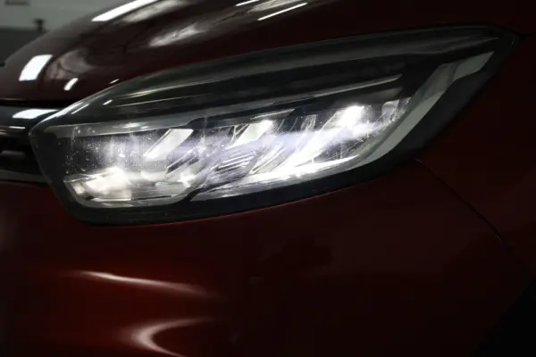 Renault Captur 1.3 TCe Exclusive 6