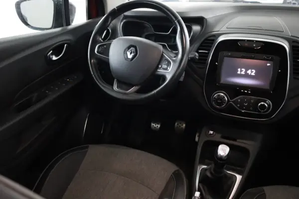 Renault Captur 1.3 TCe Exclusive 21