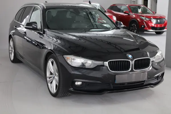 BMW 320 d Aut. Luxury Line 2