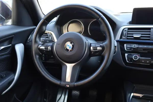 BMW 116 d Edition M Sport Shadow 10