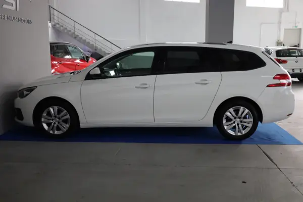 Peugeot 308 SW 1.6 BlueHDi Allure 22