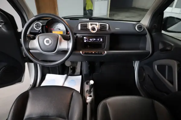 Smart ForTwo Coupé 1.0 mhd Pure 71 Softouch 14