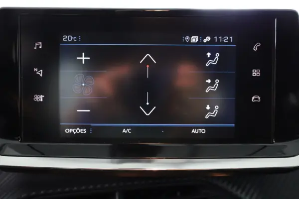 Peugeot 2008 Active Pack EAT8 13