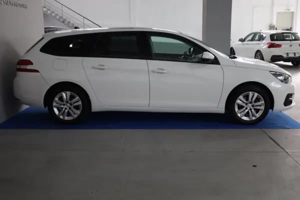 Peugeot 308 SW 1.6 BlueHDi Allure 4