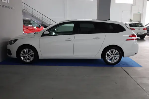Peugeot 308 SW 1.6 BlueHDi Allure 23