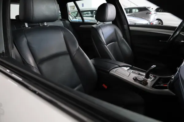 BMW 520 d Pack M Auto 7