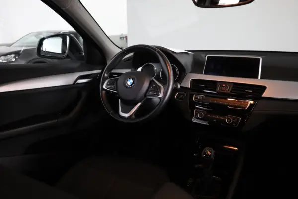 BMW X2 18 d sDrive 13
