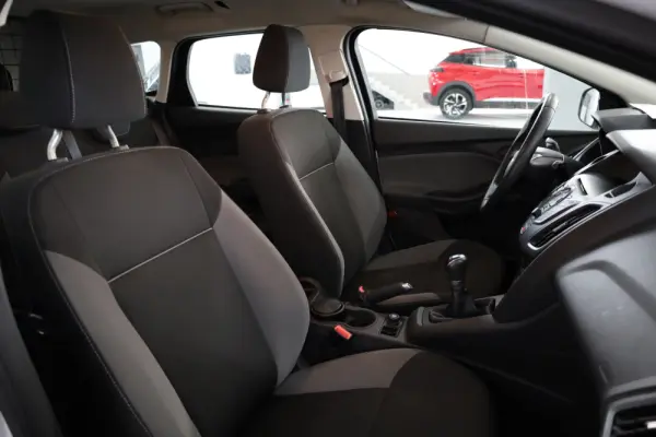 Ford Focus 1.0 EcoBoost S&S COOL&CONNECT 16