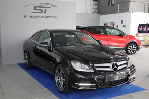 Mercedes-Benz C 220 CDI DPF (BlueEFFICIENCY) 3