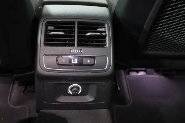 Audi A4 Avant 2.0 TDI S tronic sport 17