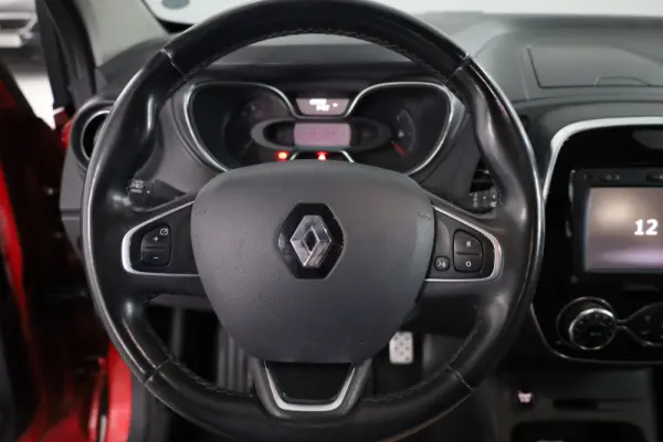 Renault Captur 1.3 TCe Exclusive 12