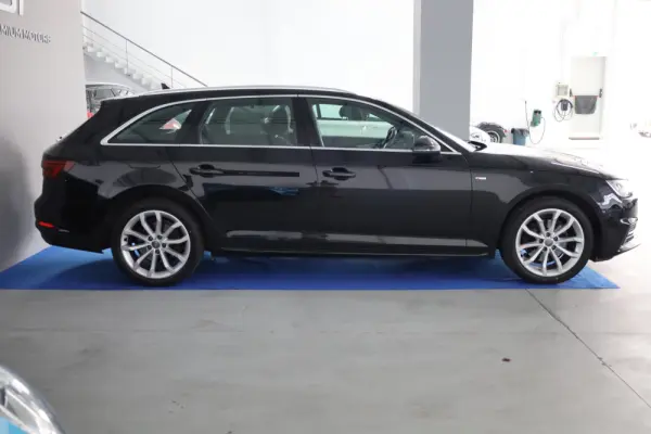Audi A4 Avant 2.0 TDI S tronic sport 4