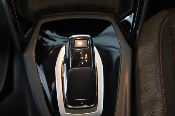 Peugeot 2008 Active Pack EAT8 17