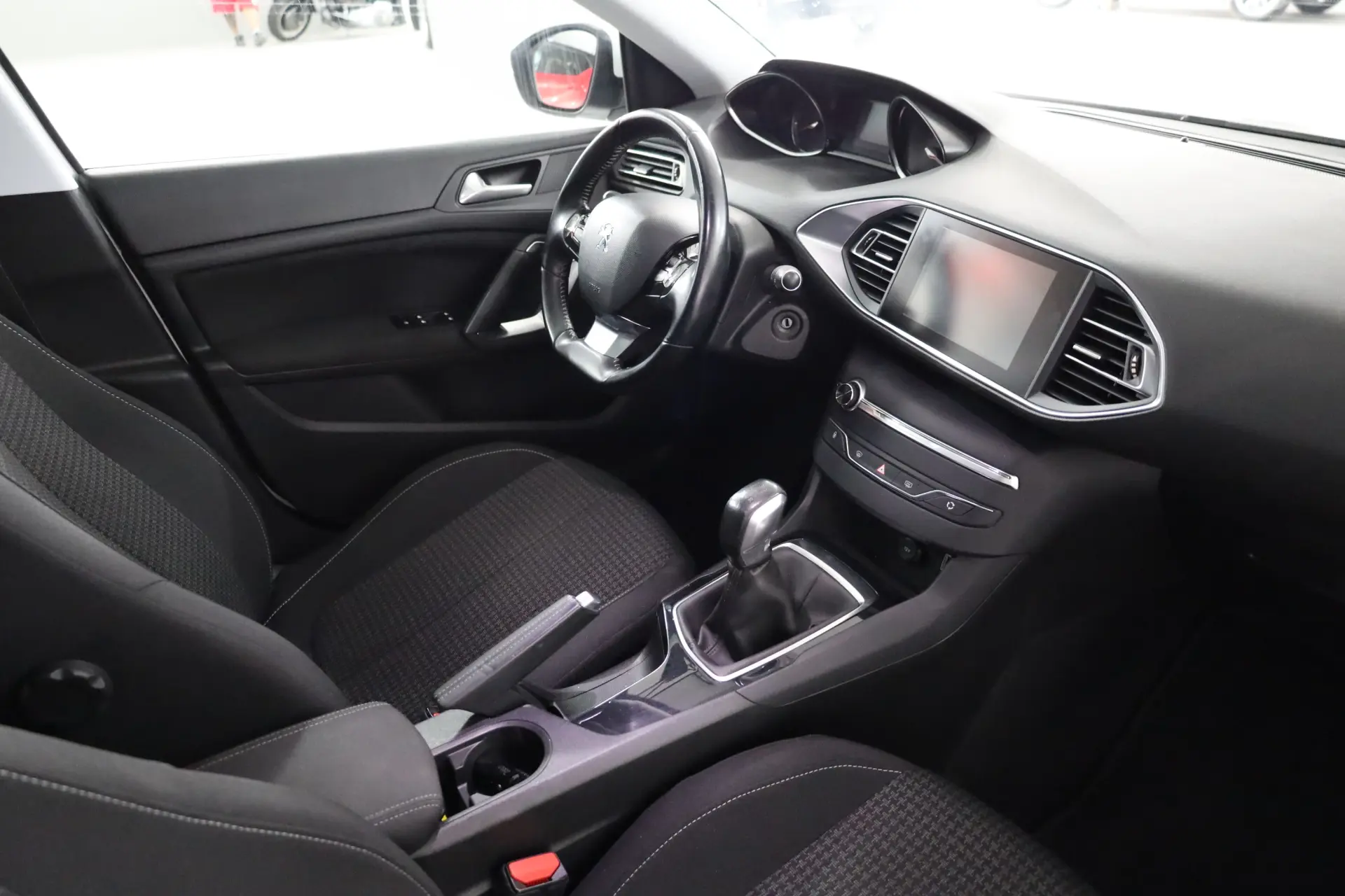 Peugeot 308 SW 1.6 BlueHDi Allure 14