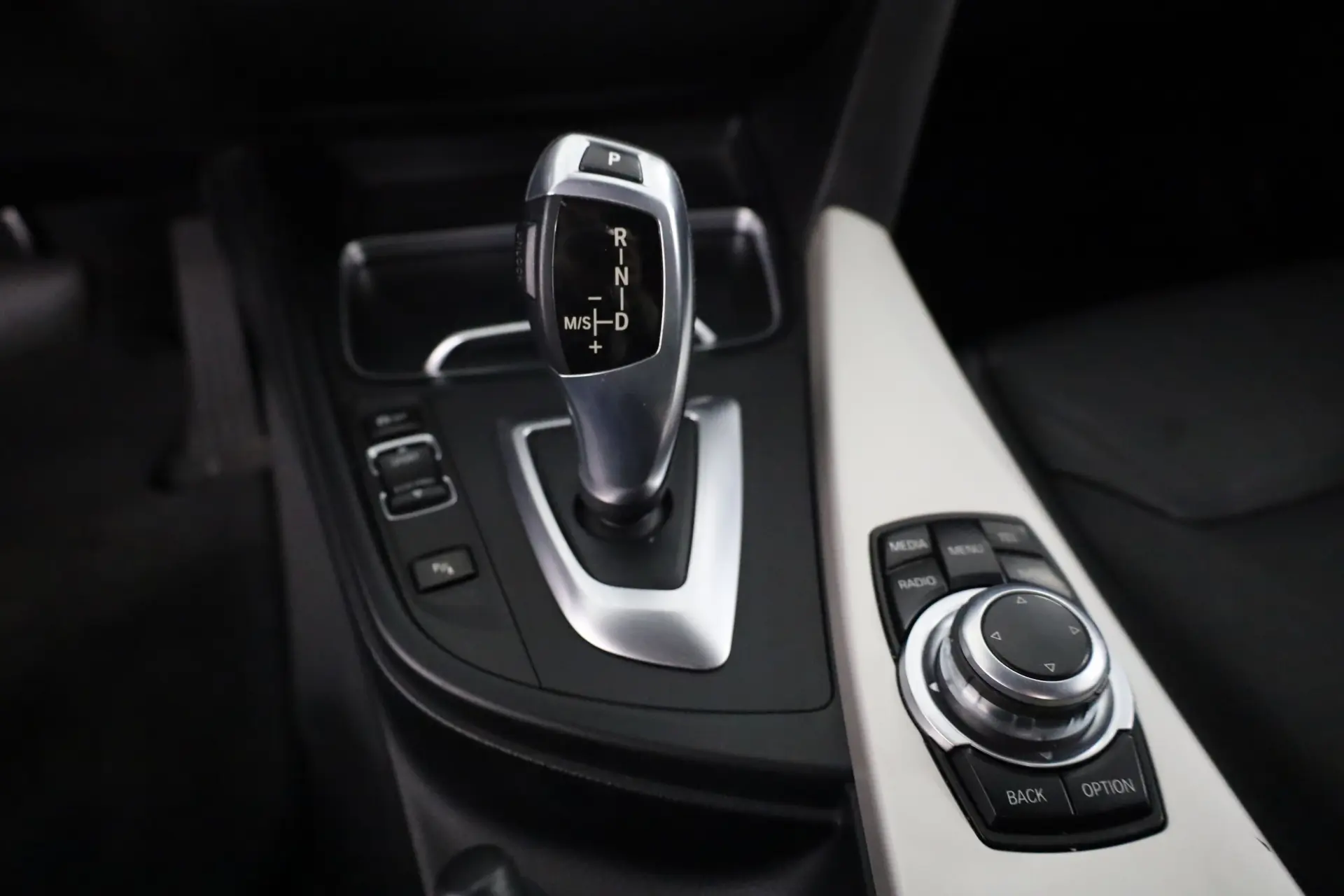 BMW 320 d Aut. Luxury Line 17