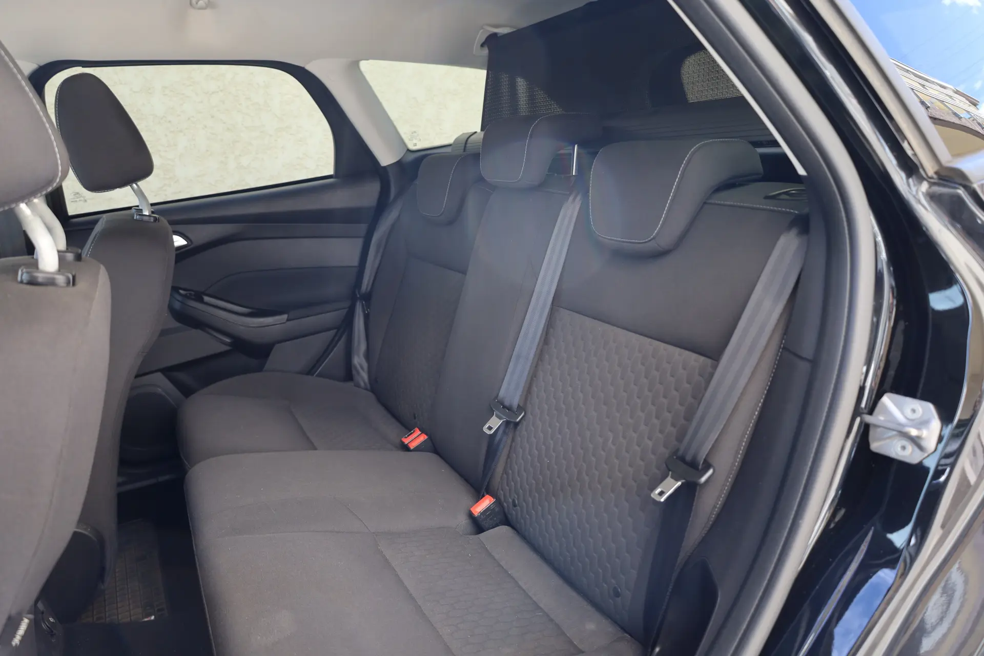Ford Focus 1.0 EcoBoost S&S Champions Edition 15