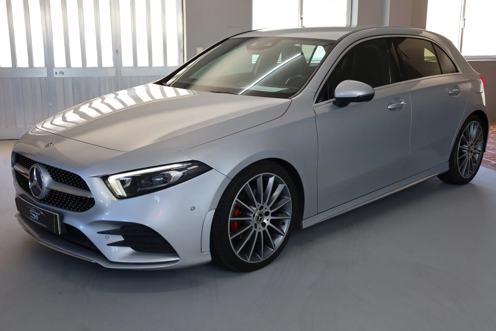 Mercedes-Benz A 180 d 7G-DCT AMG Line 3