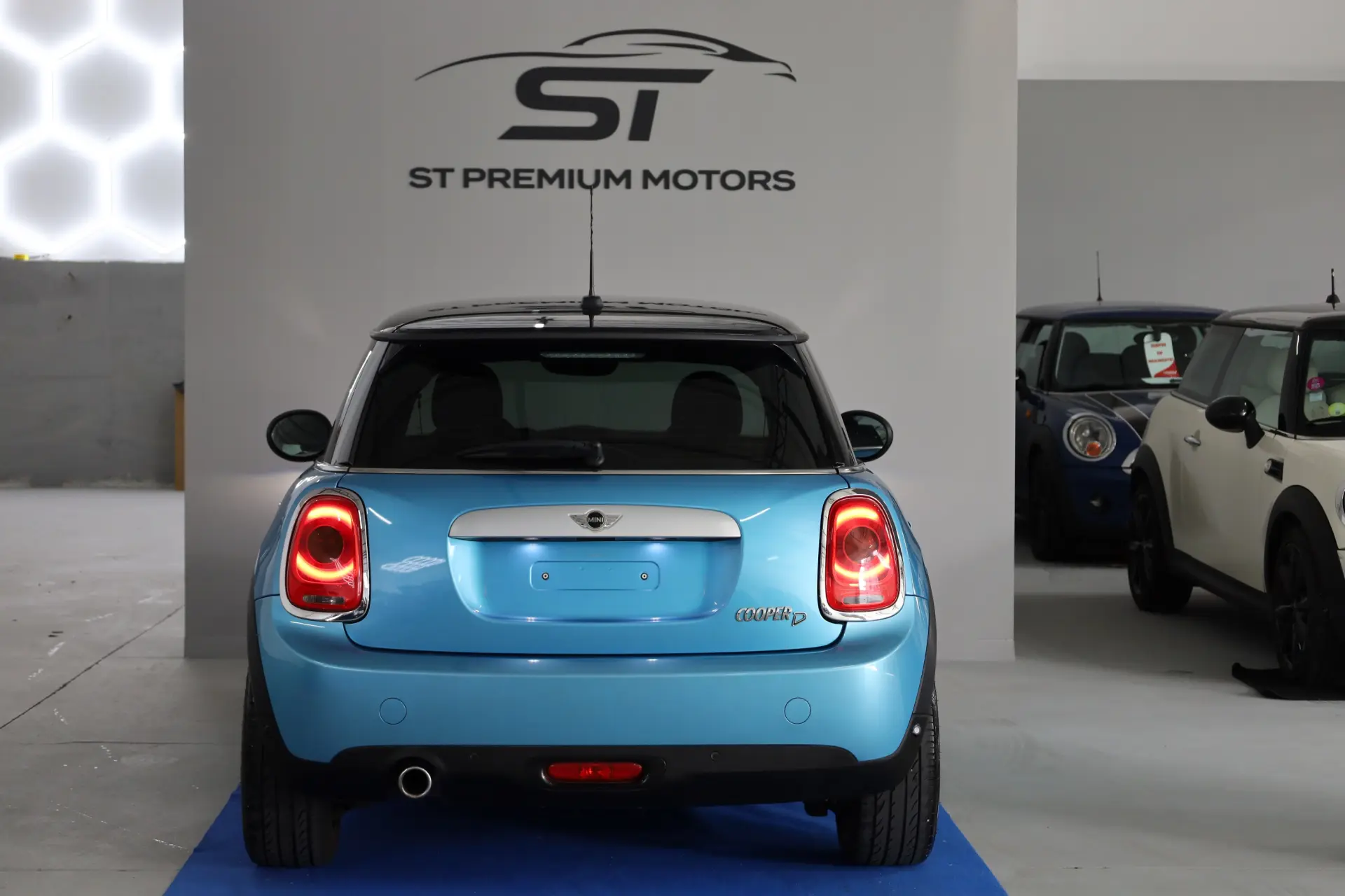 MINI 3 Portas Cooper D 19
