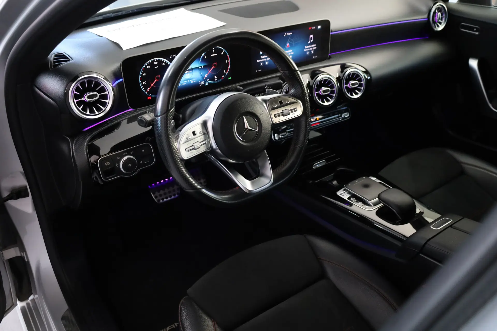 Mercedes-Benz A 180 d 7G-DCT AMG Line 10