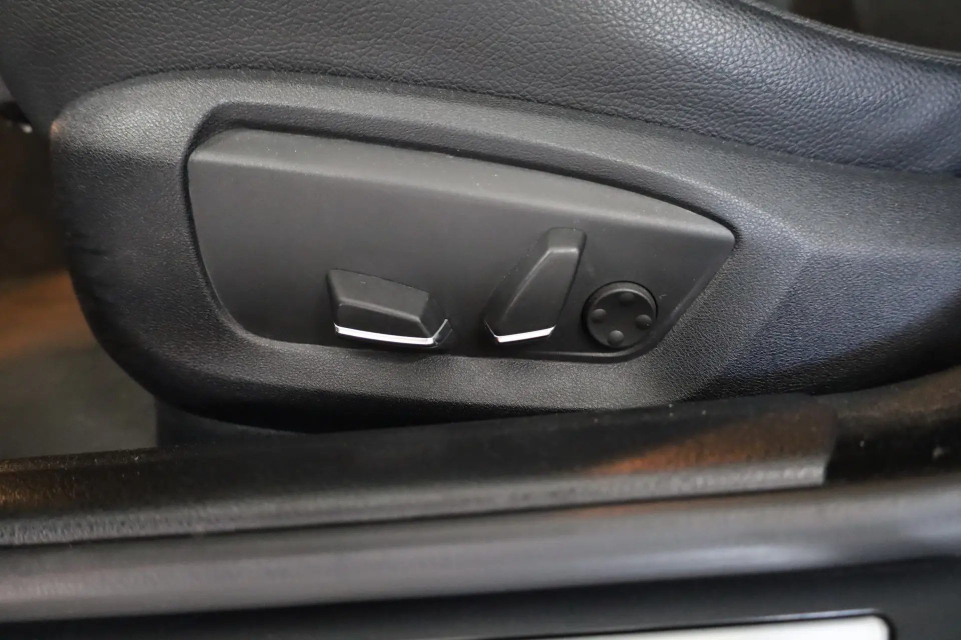 BMW 520 d Pack M Auto 10