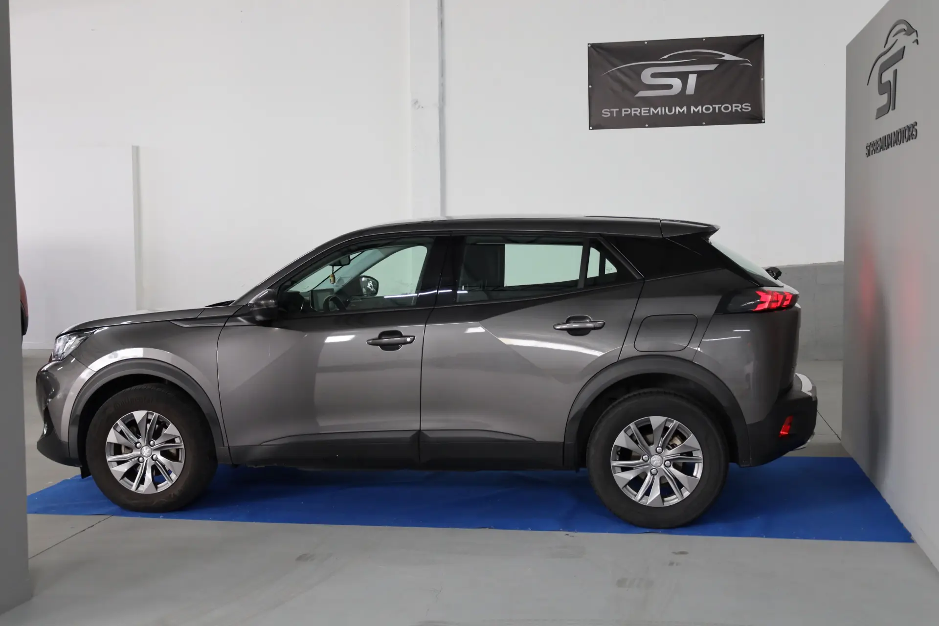 Peugeot 2008 Active Pack EAT8 5
