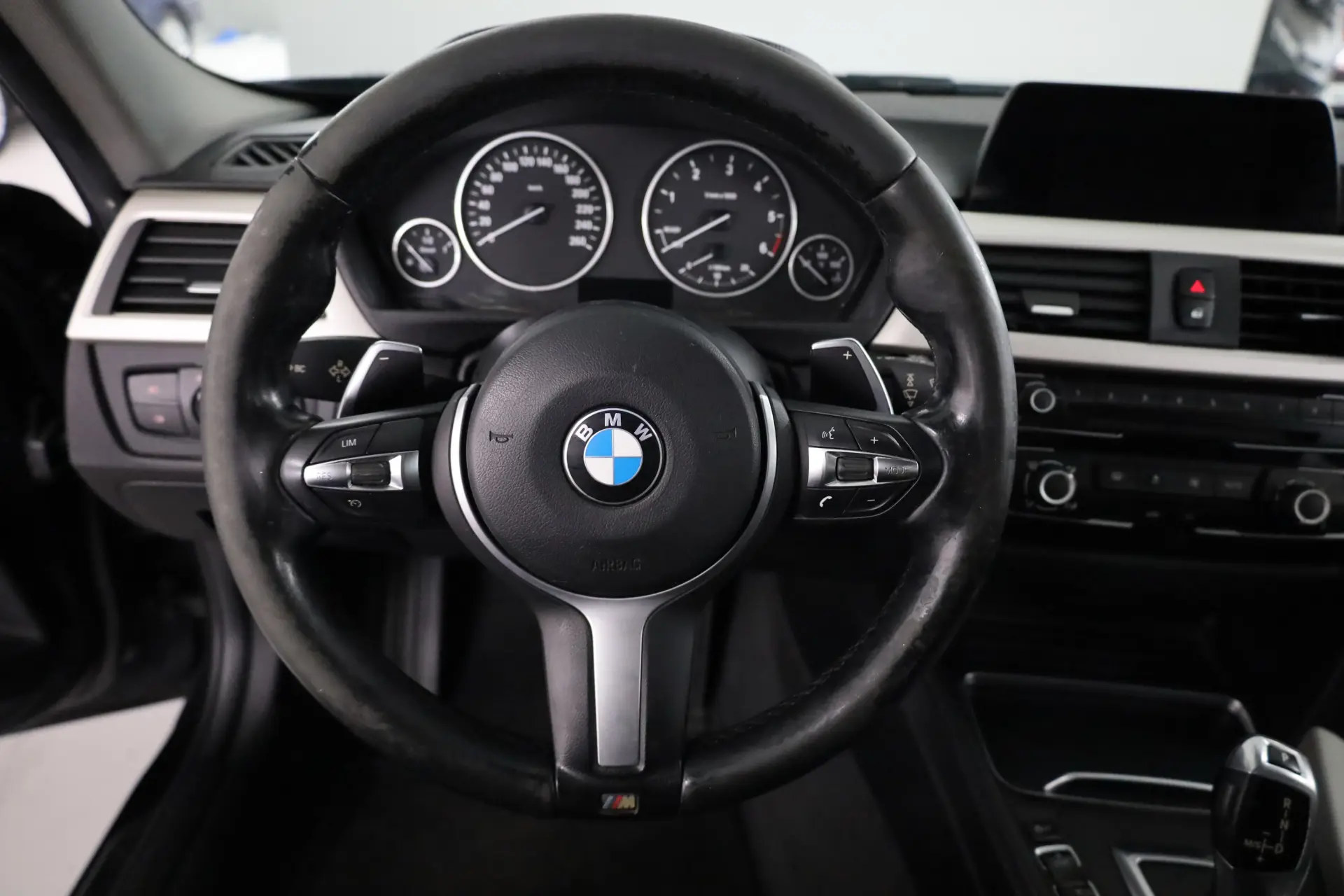 BMW 320 d Aut. Luxury Line 13