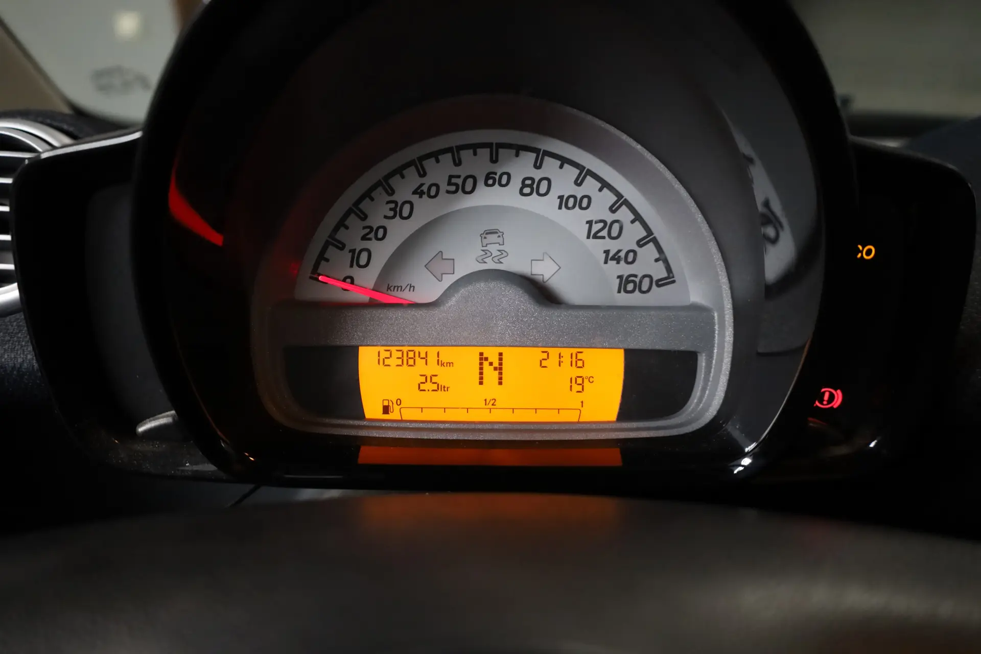 Smart ForTwo Coupé 1.0 mhd Pure 71 Softouch 8