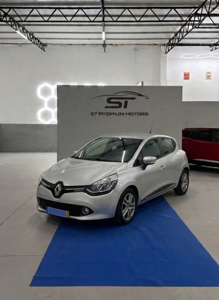 Renault Clio Energy dCi 90 Start & Stop Intens 1