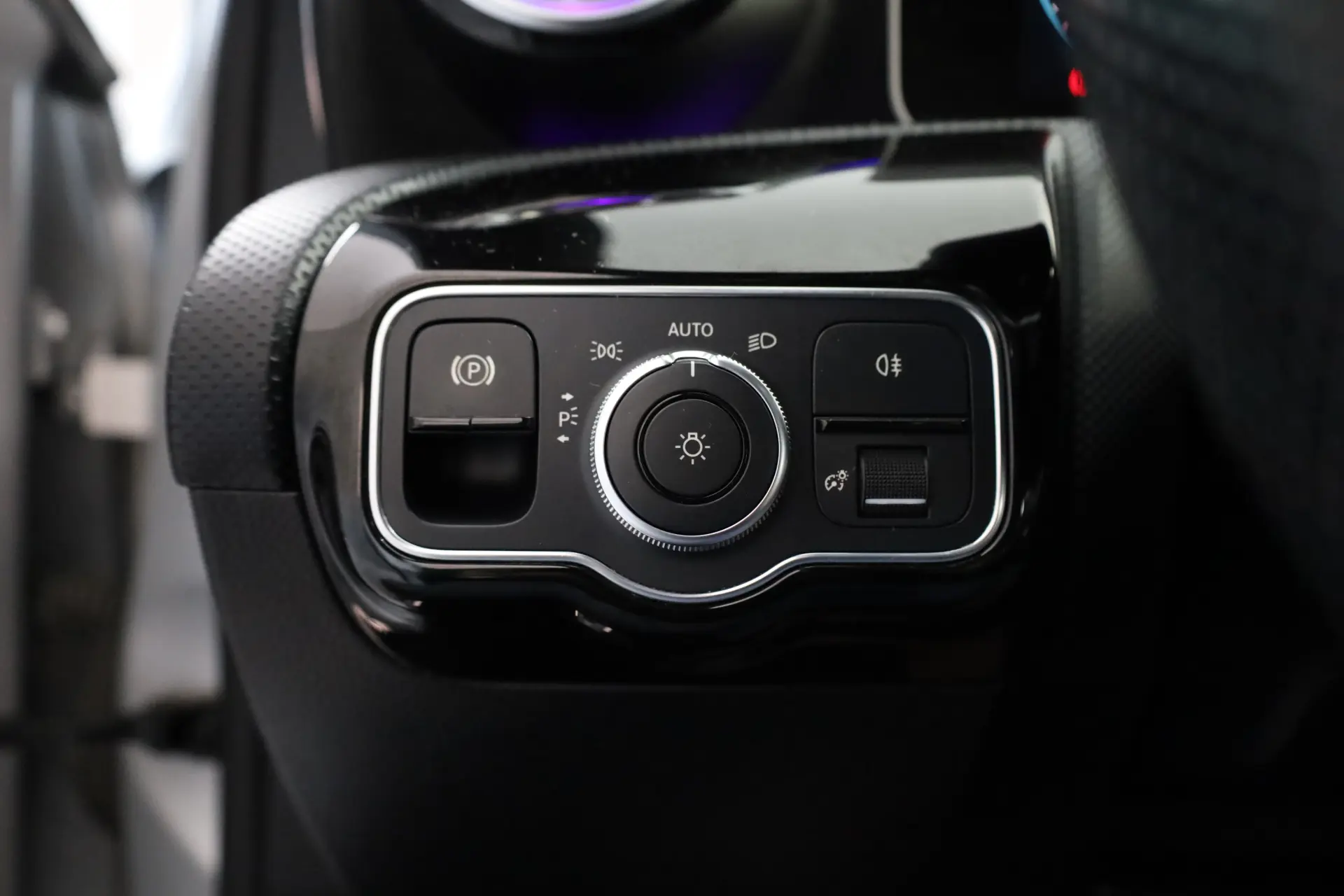 Mercedes-Benz A 180 d 7G-DCT AMG Line 11