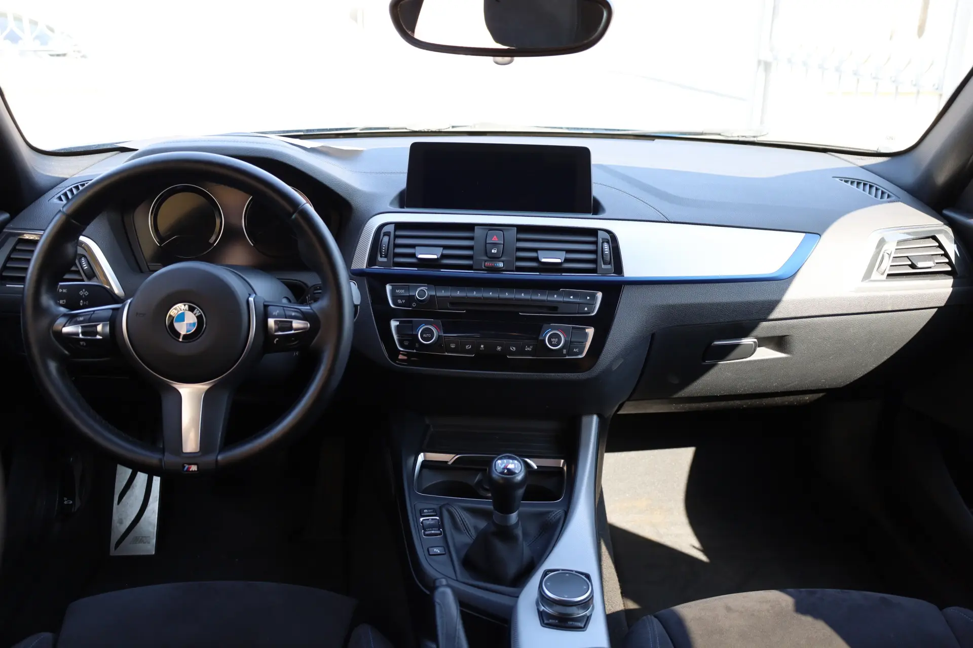 BMW 116 d Edition M Sport Shadow 12