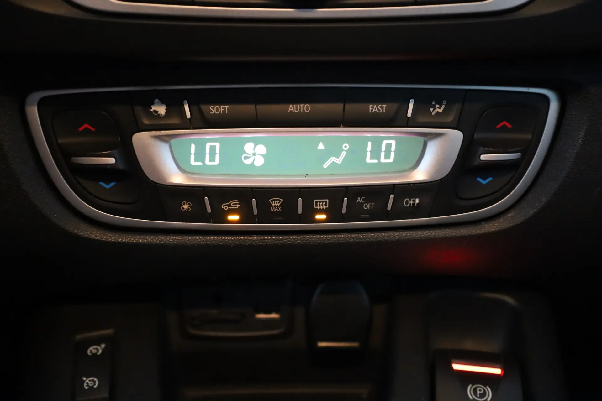 Renault Grand Scénic ENERGY dCi 110 LIMITED 13