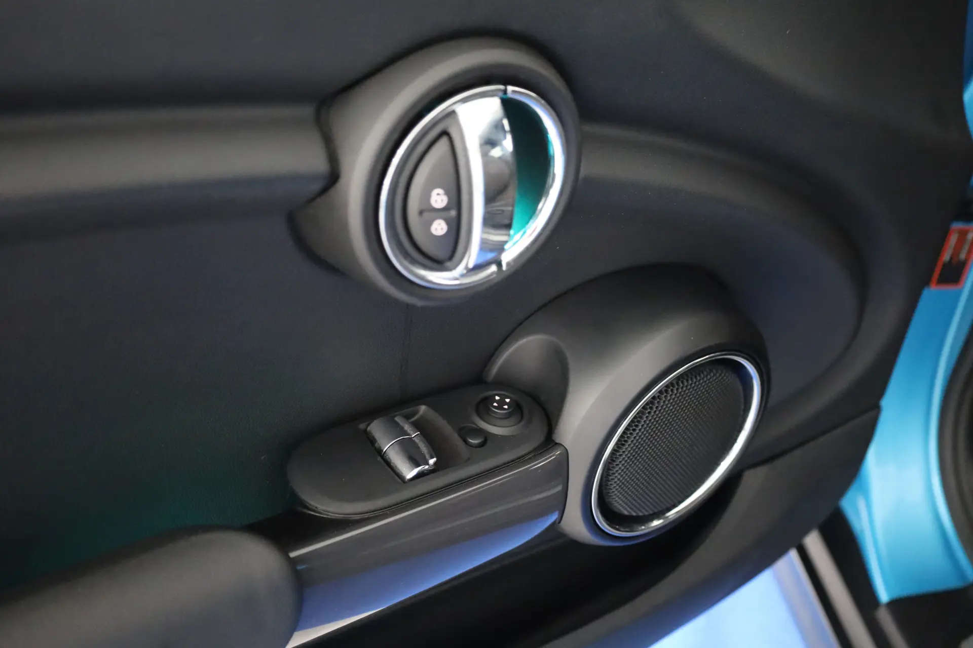 MINI 3 Portas Cooper D 9