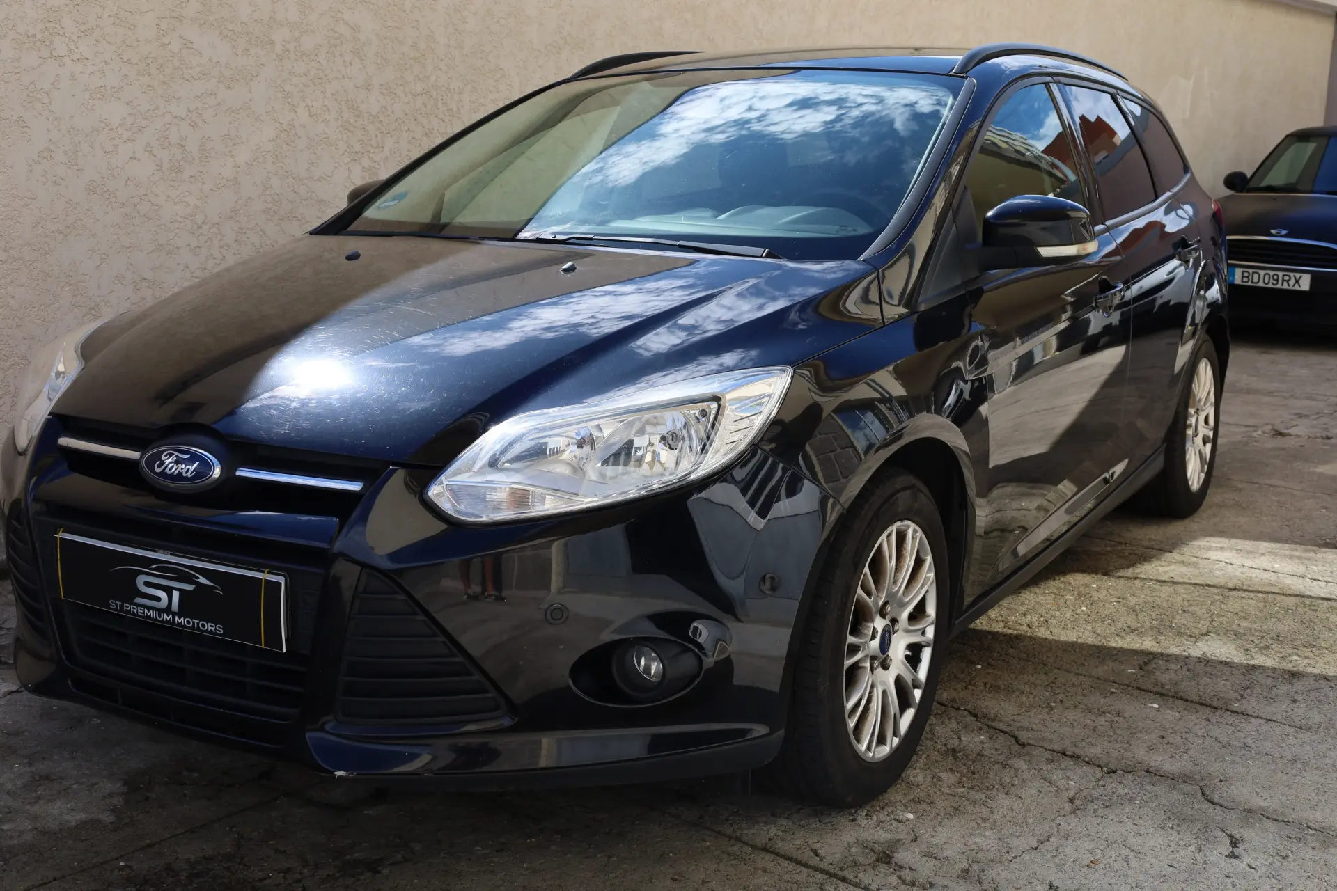 Ford Focus 1.0 EcoBoost S&S Champions Edition 3