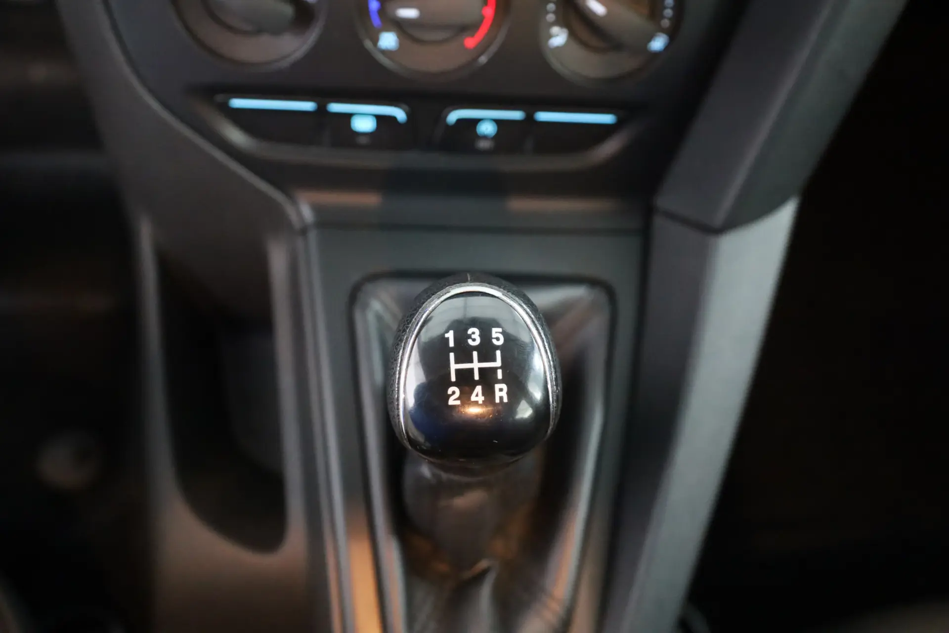 Ford Focus 1.0 EcoBoost S&S COOL&CONNECT 13