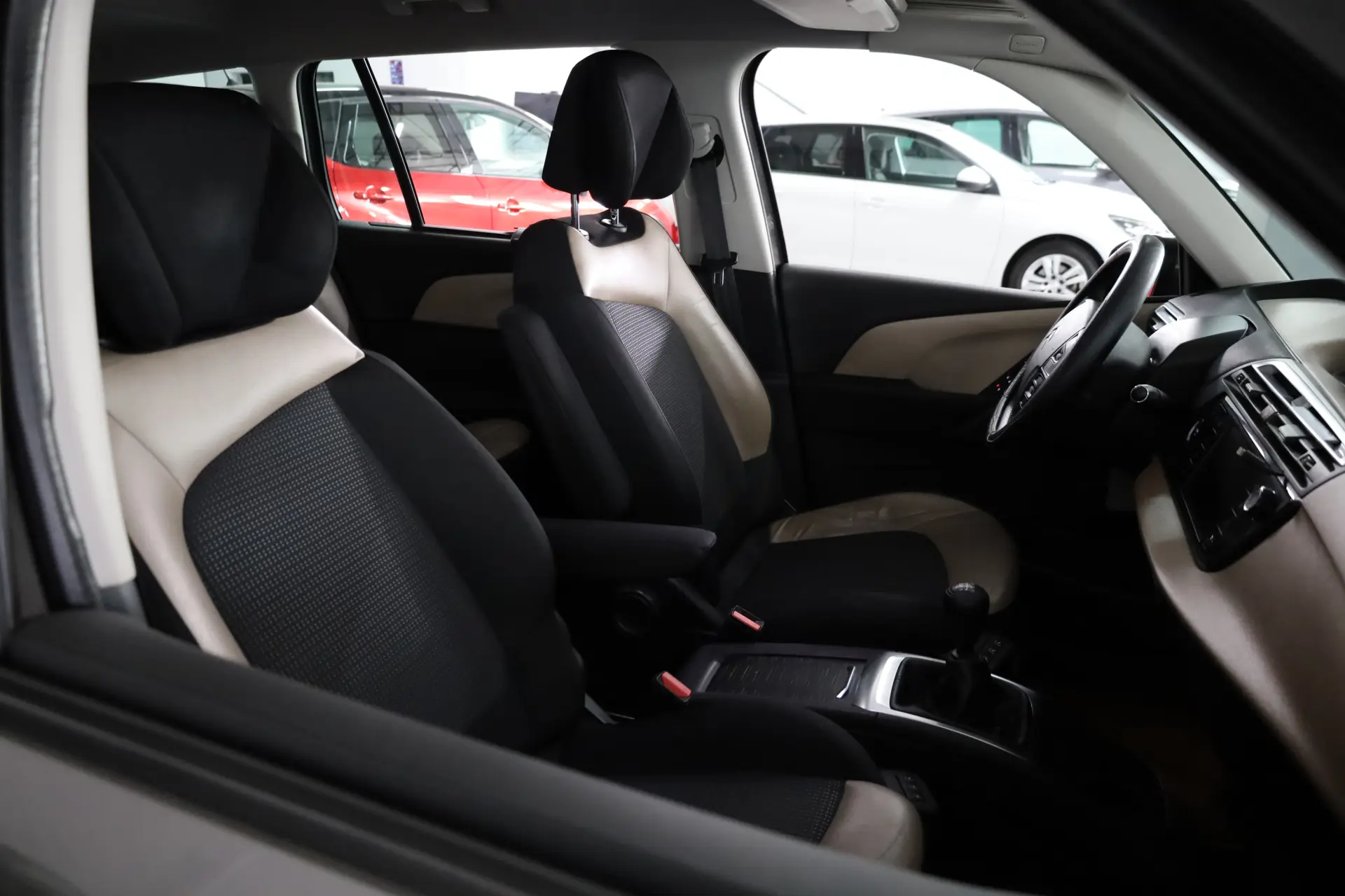 Citroen C4 Grand Picasso 1.6 HDi FAP (7L) Exclusive 14
