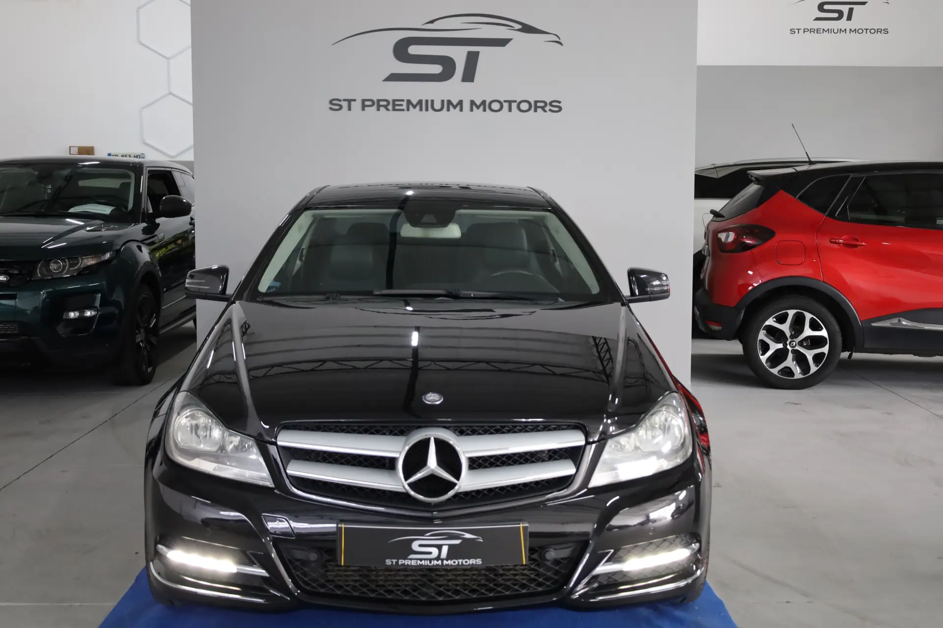 Mercedes-Benz C 220 CDI DPF (BlueEFFICIENCY) 2