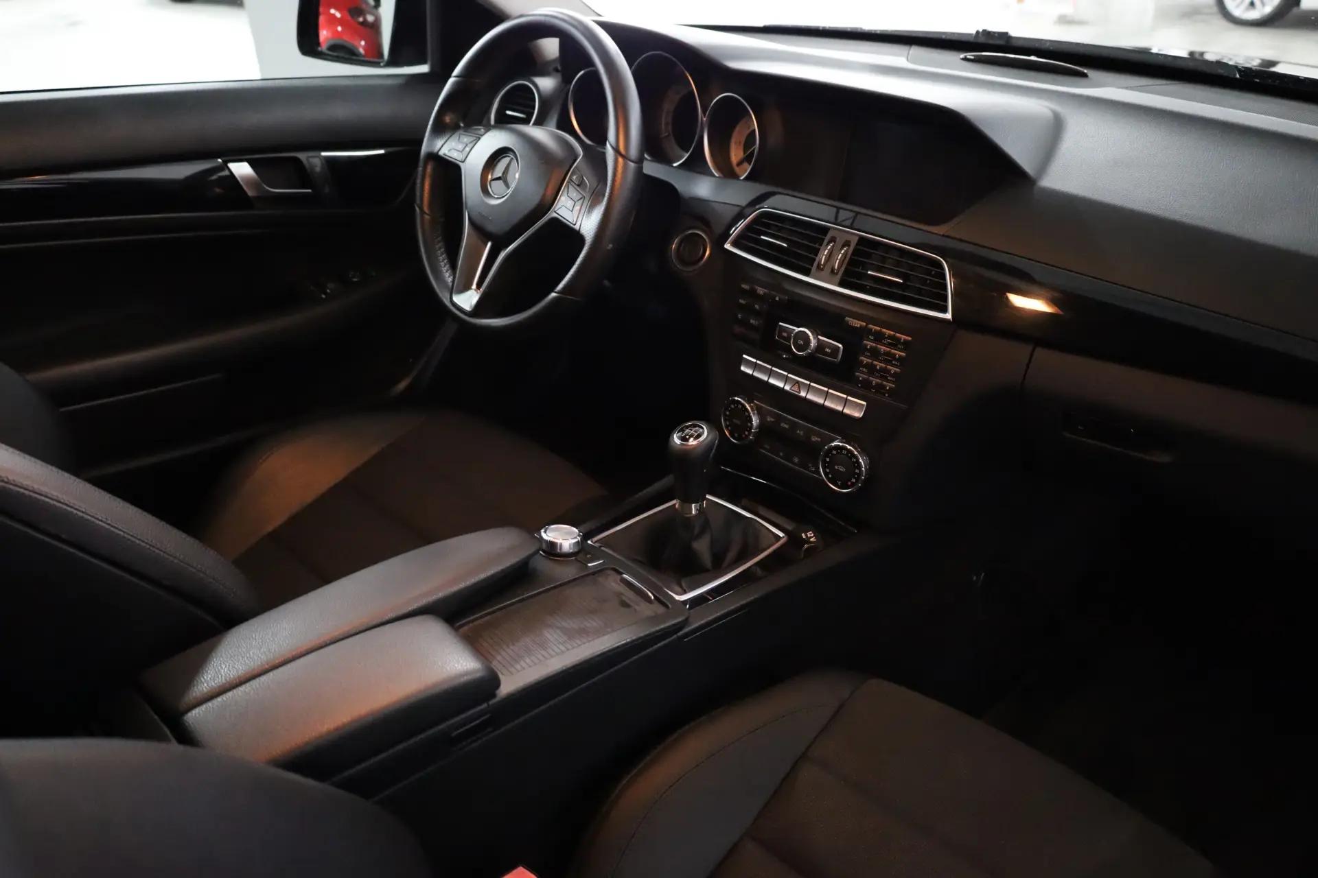 Mercedes-Benz C 220 CDI DPF (BlueEFFICIENCY) 5
