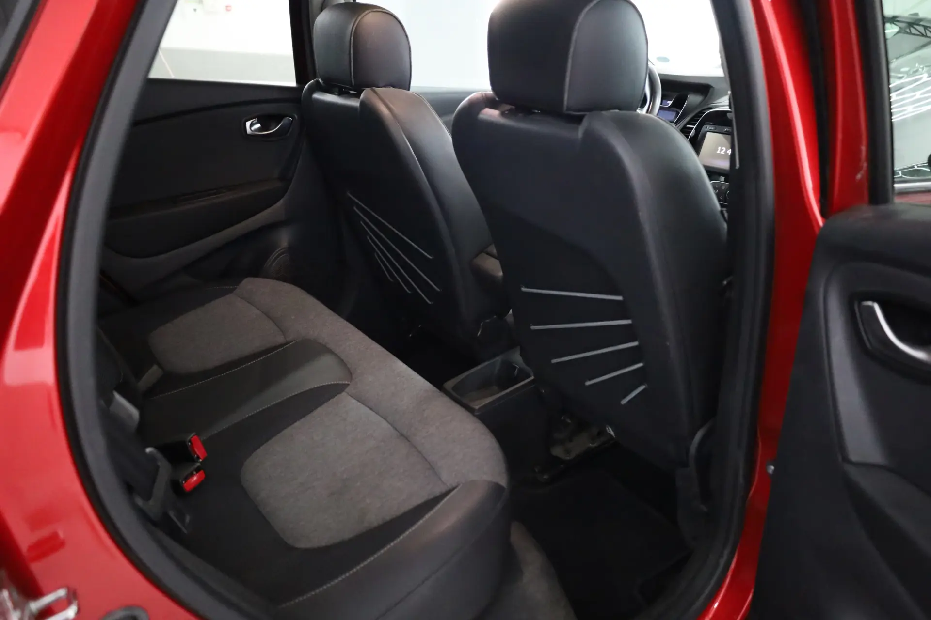 Renault Captur 1.3 TCe Exclusive 26