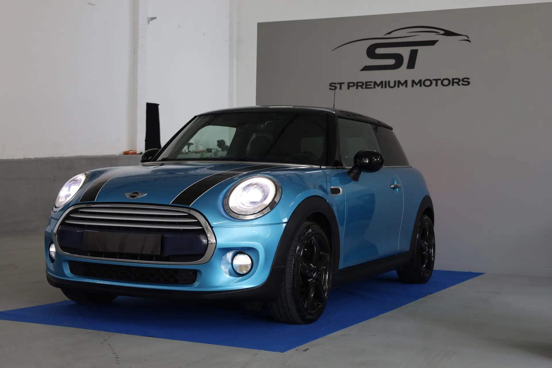 MINI 3 Portas Cooper D 1