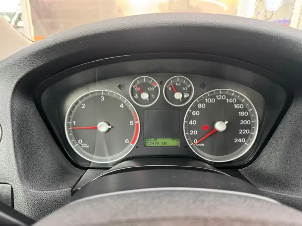 Ford Focus 1.6 TDCi Ghia 20